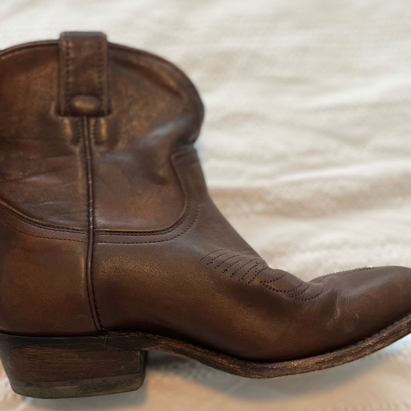 FRYE Stitched Billy Short Cowgirl Boot/Bootie Sz 7 EUC - Picture 5 of 9